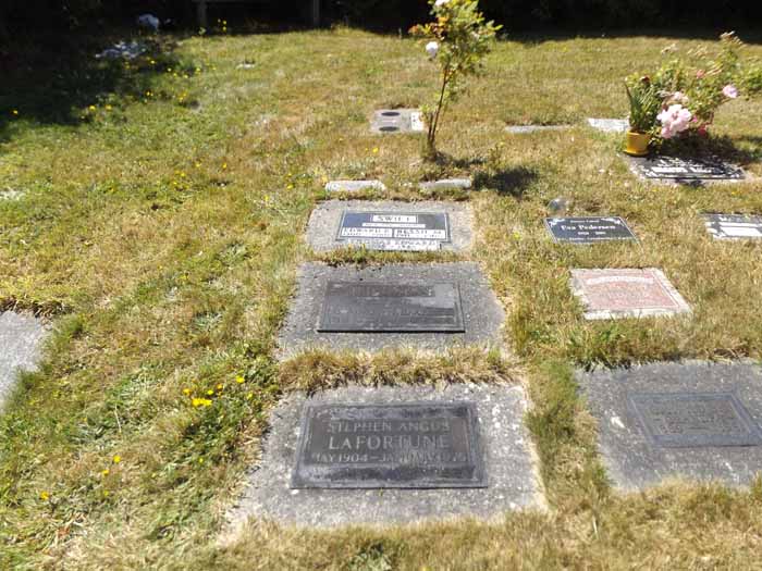 image of gravestone