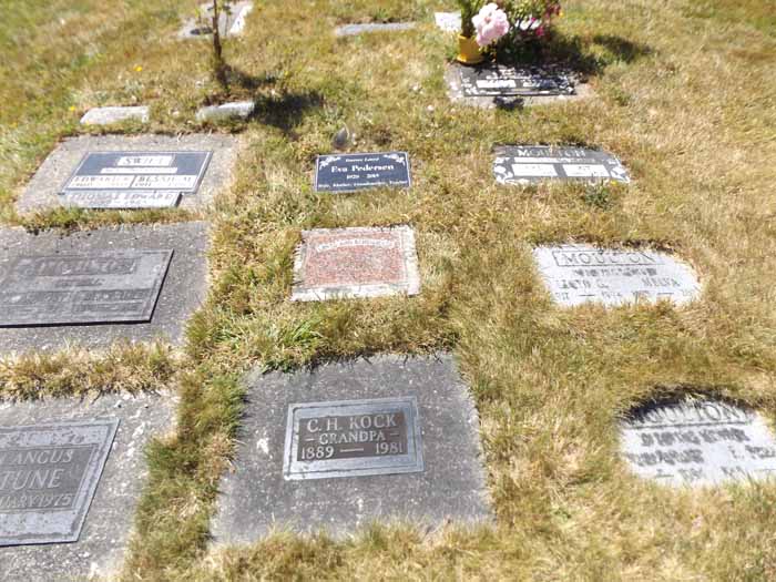 image of gravestone