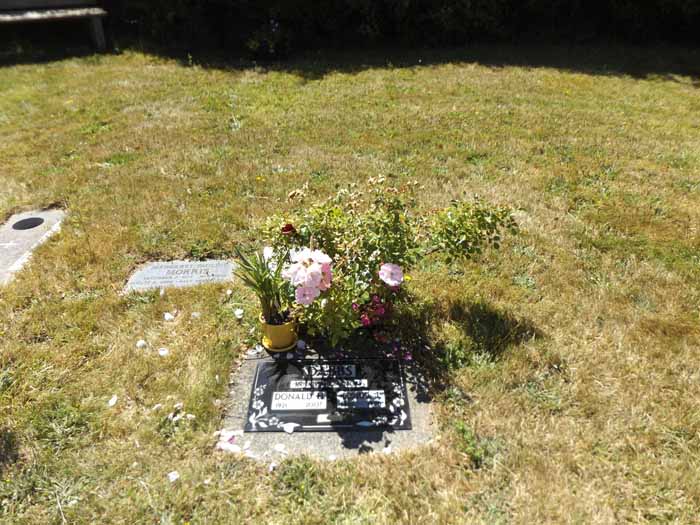 image of gravestone