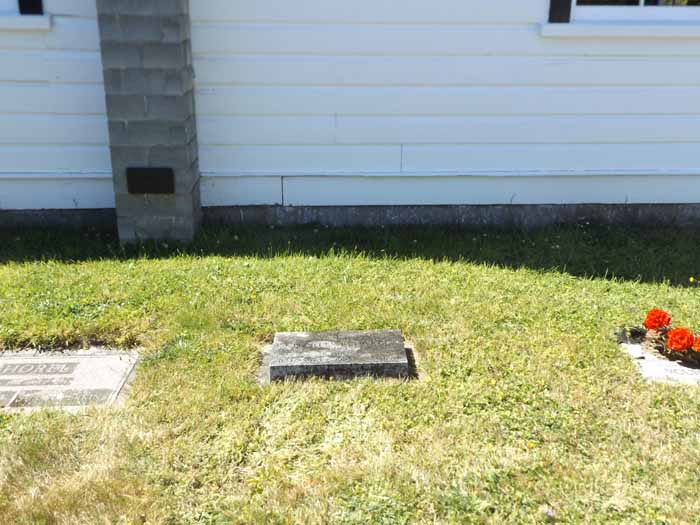 image of gravestone
