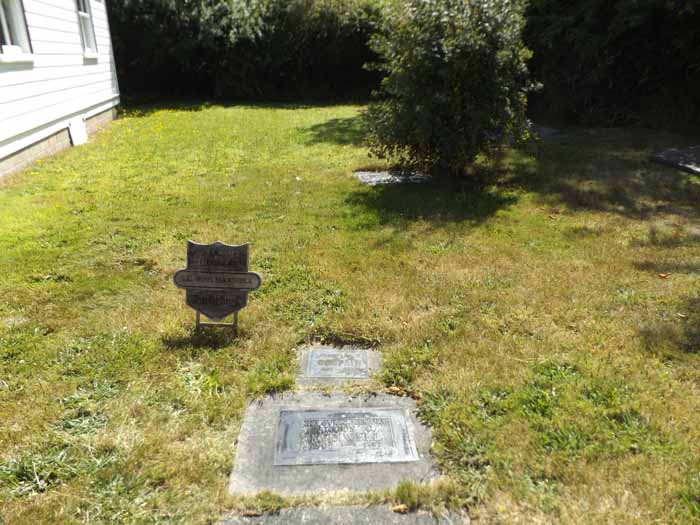 image of gravestone