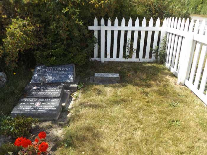 image of gravestone