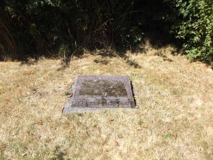 image of gravestone