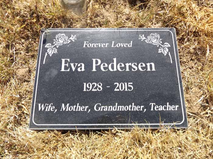 image of gravestone