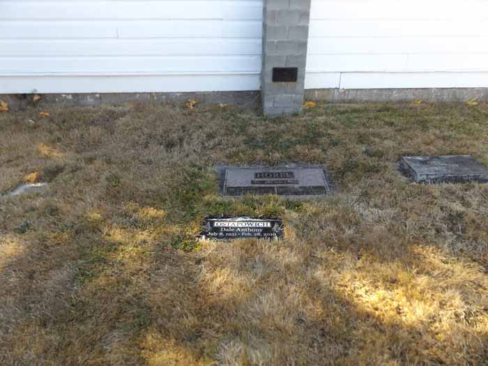 image of gravestone