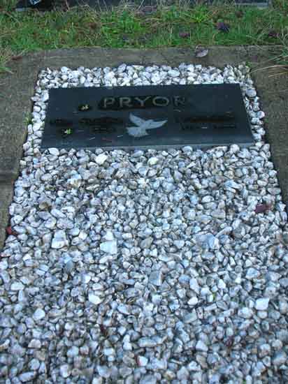 image of gravestone