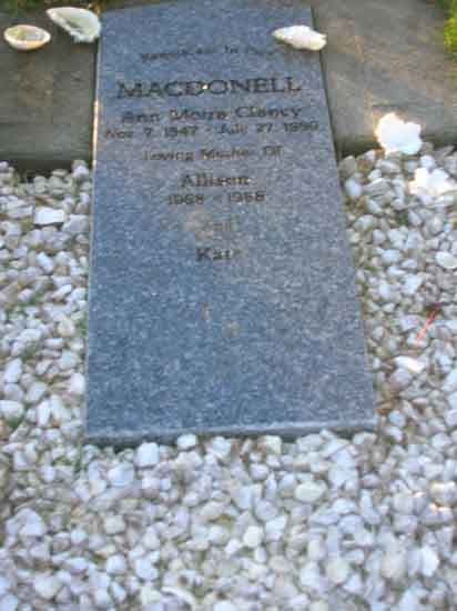 image of gravestone