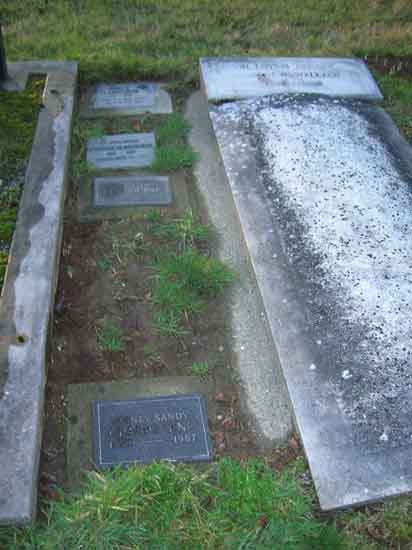 image of gravestone