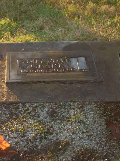 image of gravestone