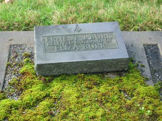 image of gravestone
