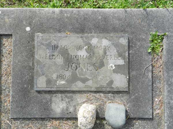 image of gravestone