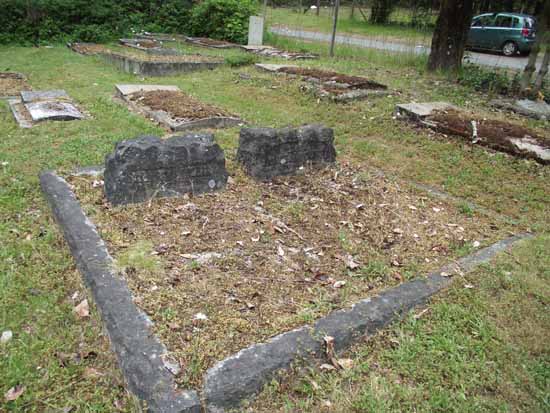image of gravestone