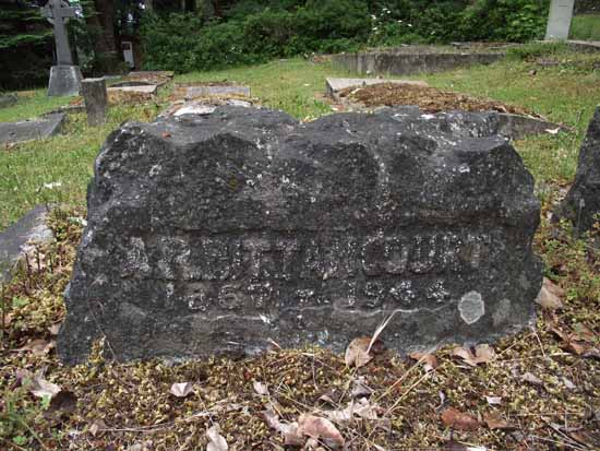 image of gravestone