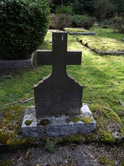 image of gravestone