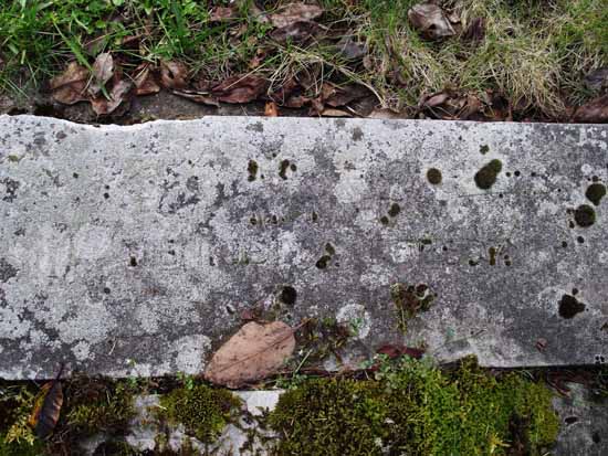 image of gravestone