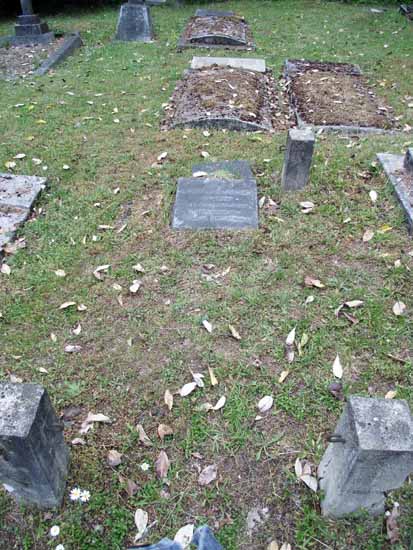 image of gravestone