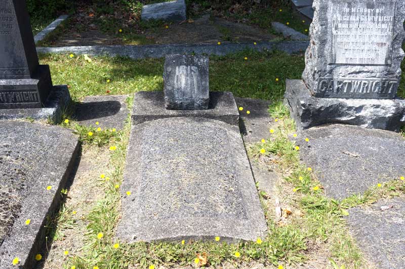 image of gravestone