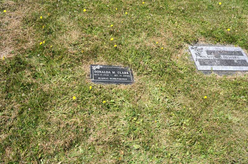 image of gravestone
