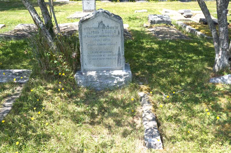 image of gravestone