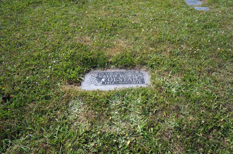 image of gravestone