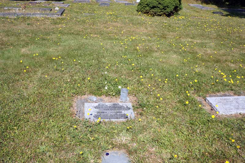 image of gravestone