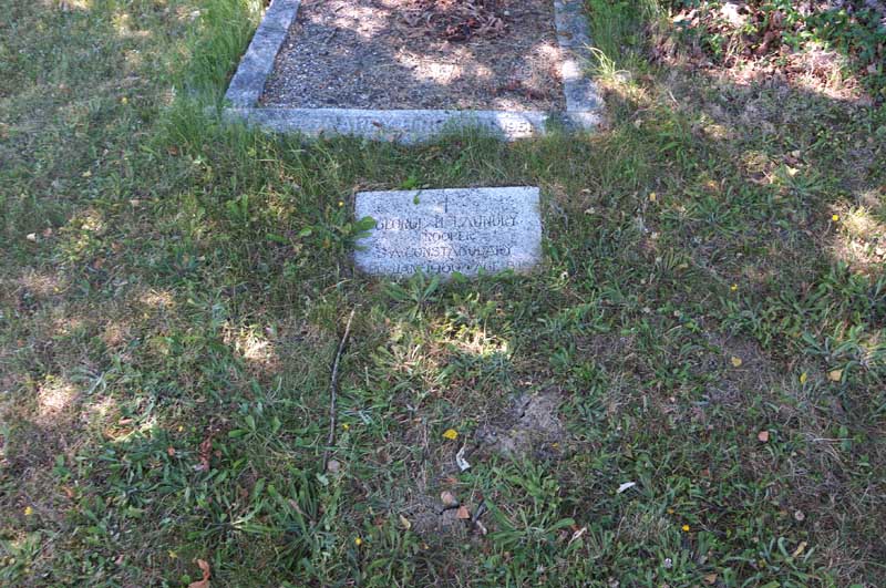 image of gravestone