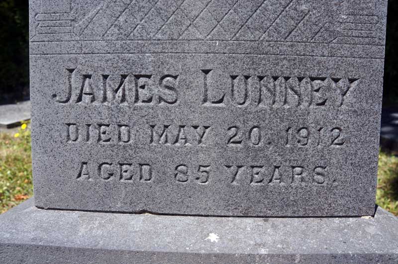 image of gravestone