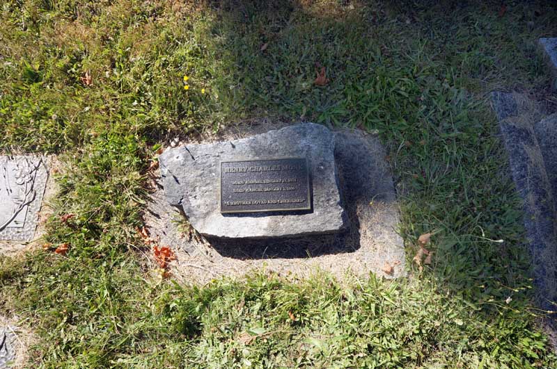 image of gravestone