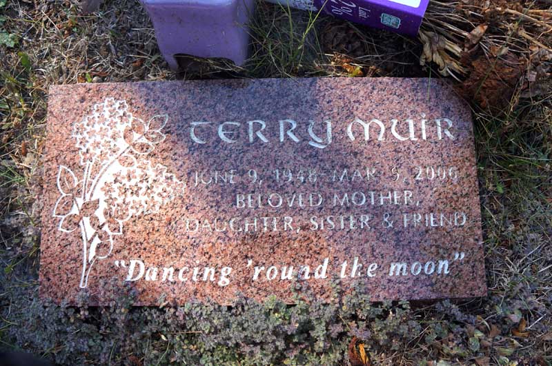 image of gravestone