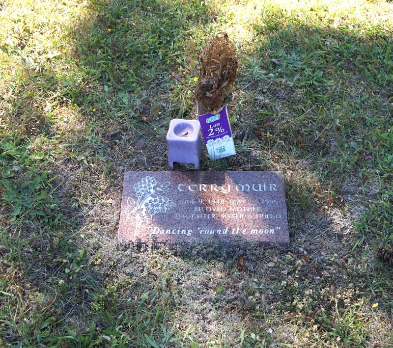 image of gravestone