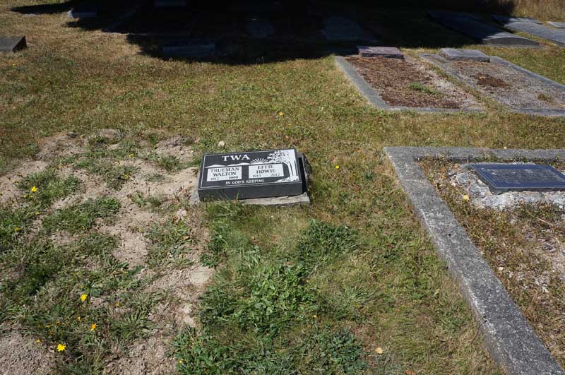image of gravestone
