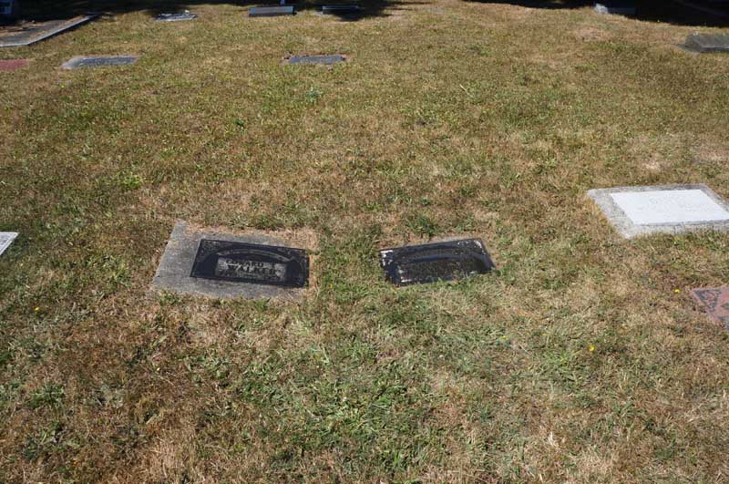 image of gravestone