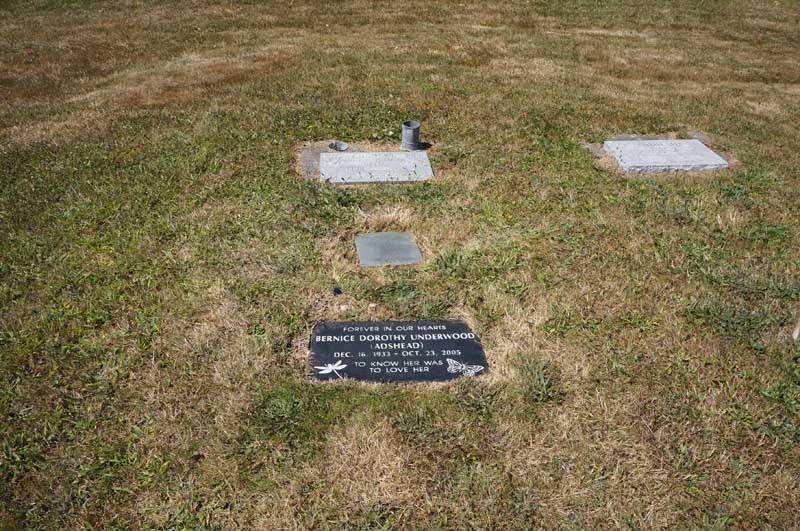 image of gravestone