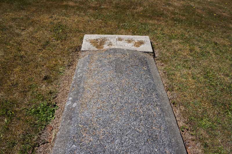 image of gravestone