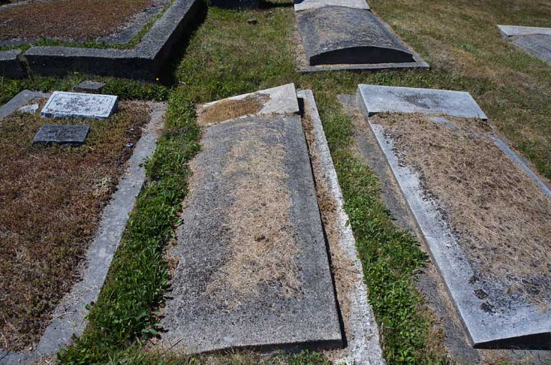 image of gravestone