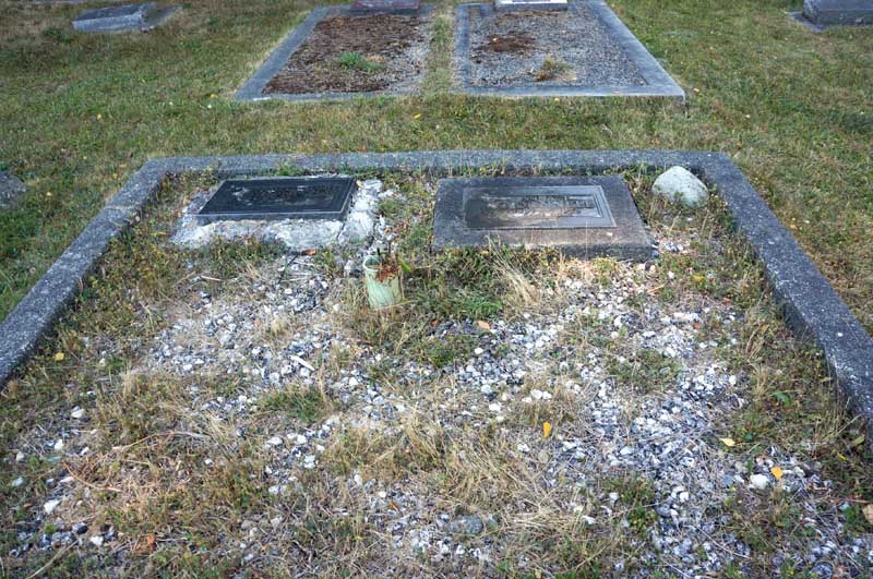 image of gravestone