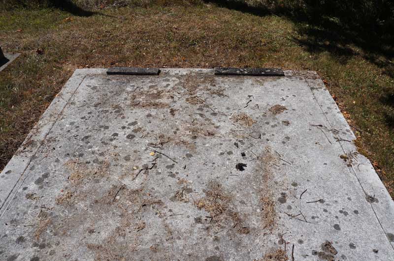 image of gravestone
