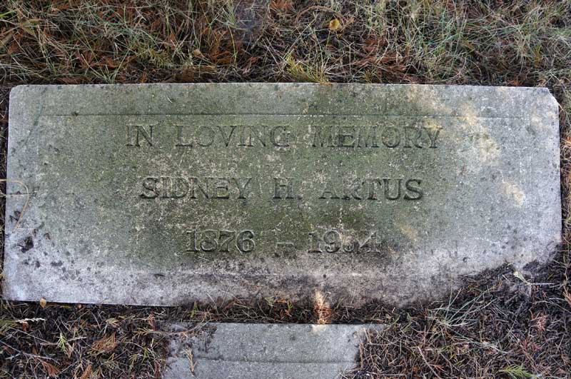 image of gravestone