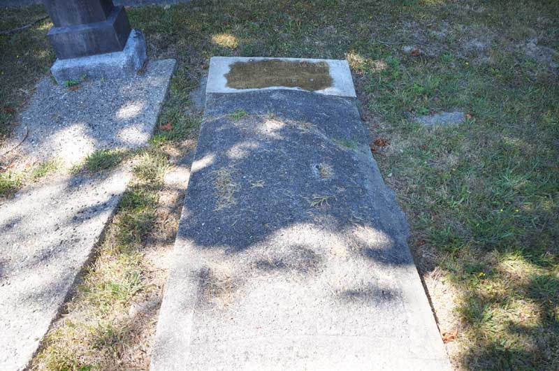image of gravestone