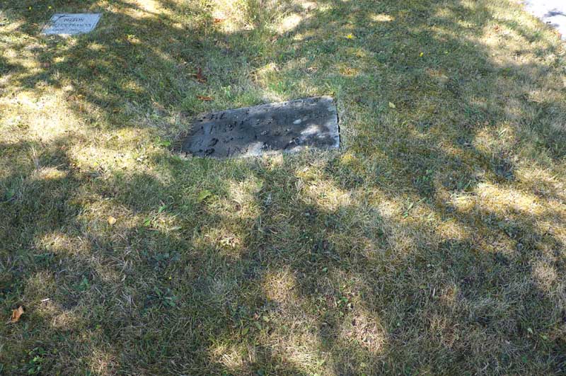 image of gravestone