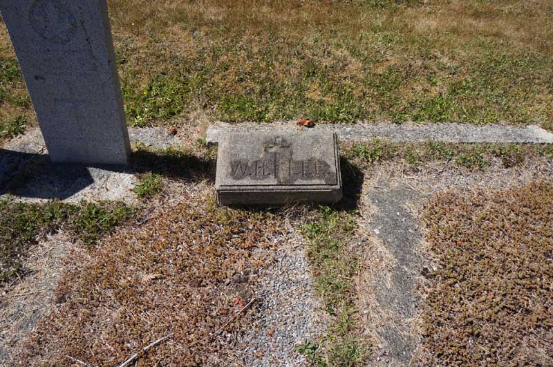 image of gravestone