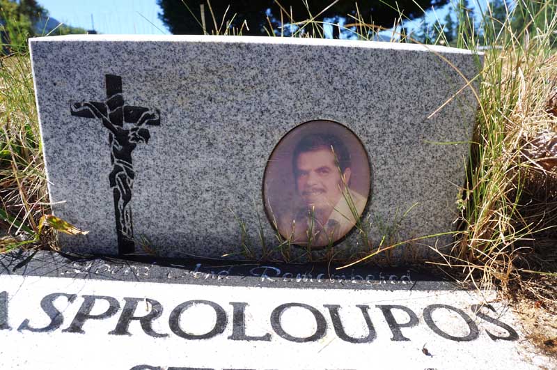 image of gravestone