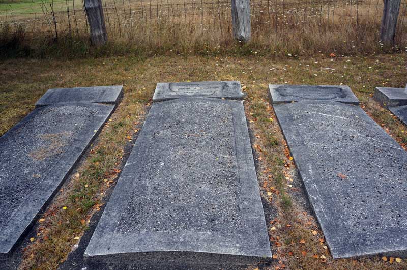 image of gravestone