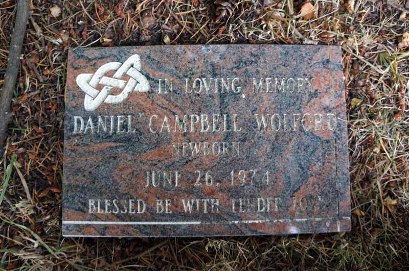 image of gravestone