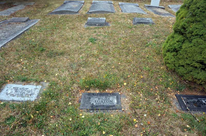 image of gravestone