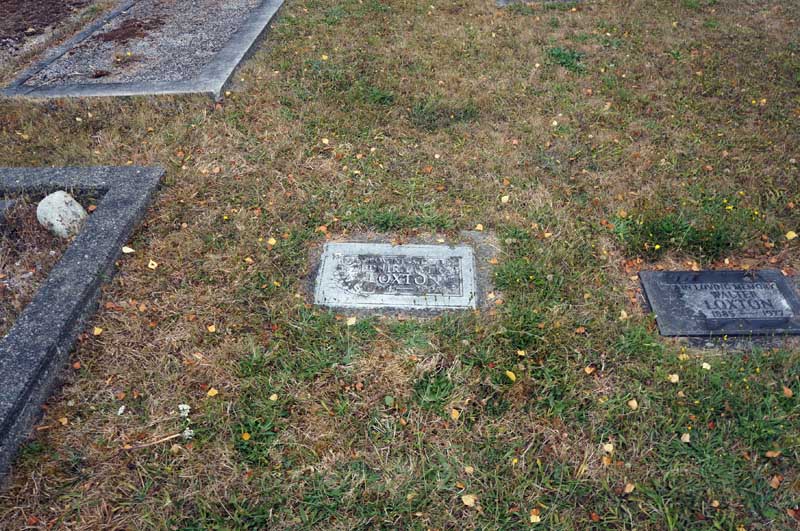 image of gravestone