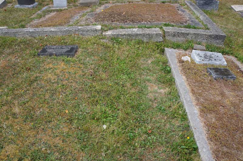 image of gravestone