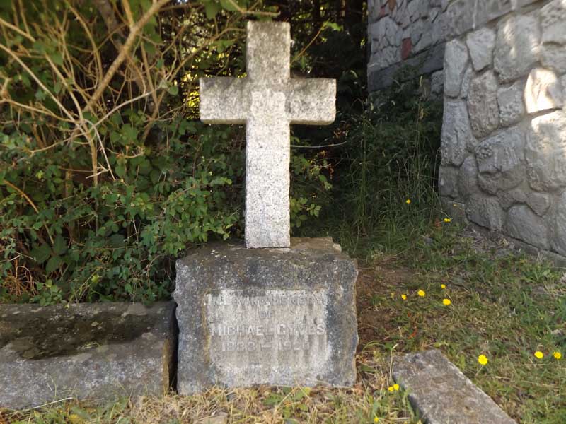 image of gravestone