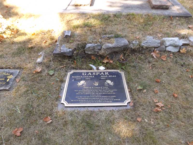 image of gravestone
