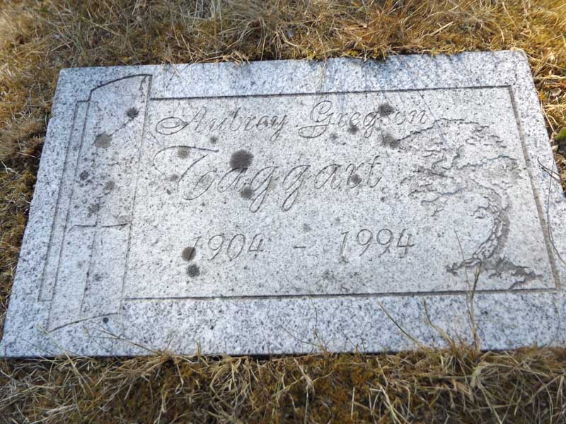 image of gravestone